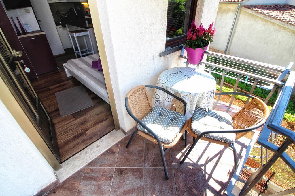 Apartments Nevija Rovinj Exterior photo
